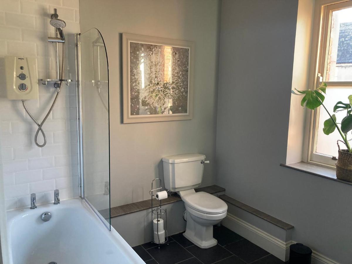 Stylish Flat In Yeovil Somerset Esterno foto