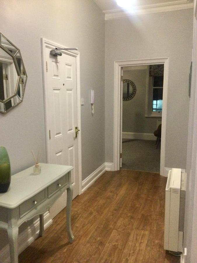 Stylish Flat In Yeovil Somerset Esterno foto